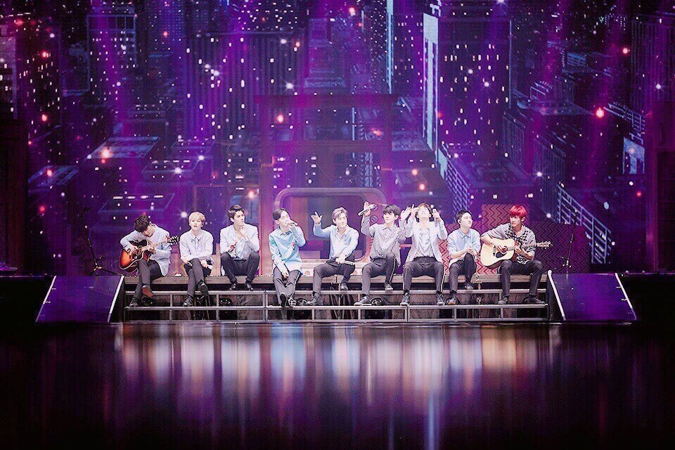 c61_EXO_L's tweet photo. とりあえずRTお願いします🙇‍♀️
#EXOL #BestFanArmy 
#iHeartAwards  #ElTop5DeCocaColaFM https://t.co/oycvllMvFp