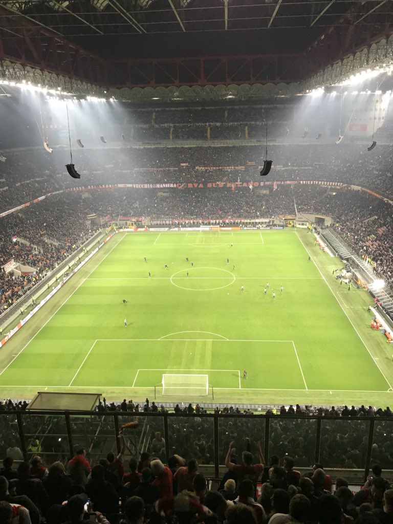 What a stadium! #MilanArsenal