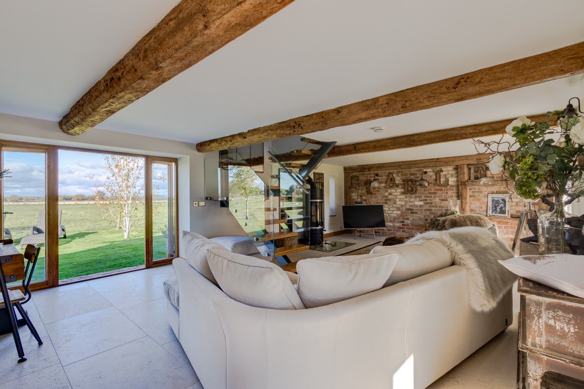 pictureproperty's tweet photo. https://t.co/mujSpDWoAg #property #PropertyPhotography #englishhomes #cotswolds #interiors #interiordesign #EstateAgents #realestatephotographer https://t.co/mlL7i9xsl6