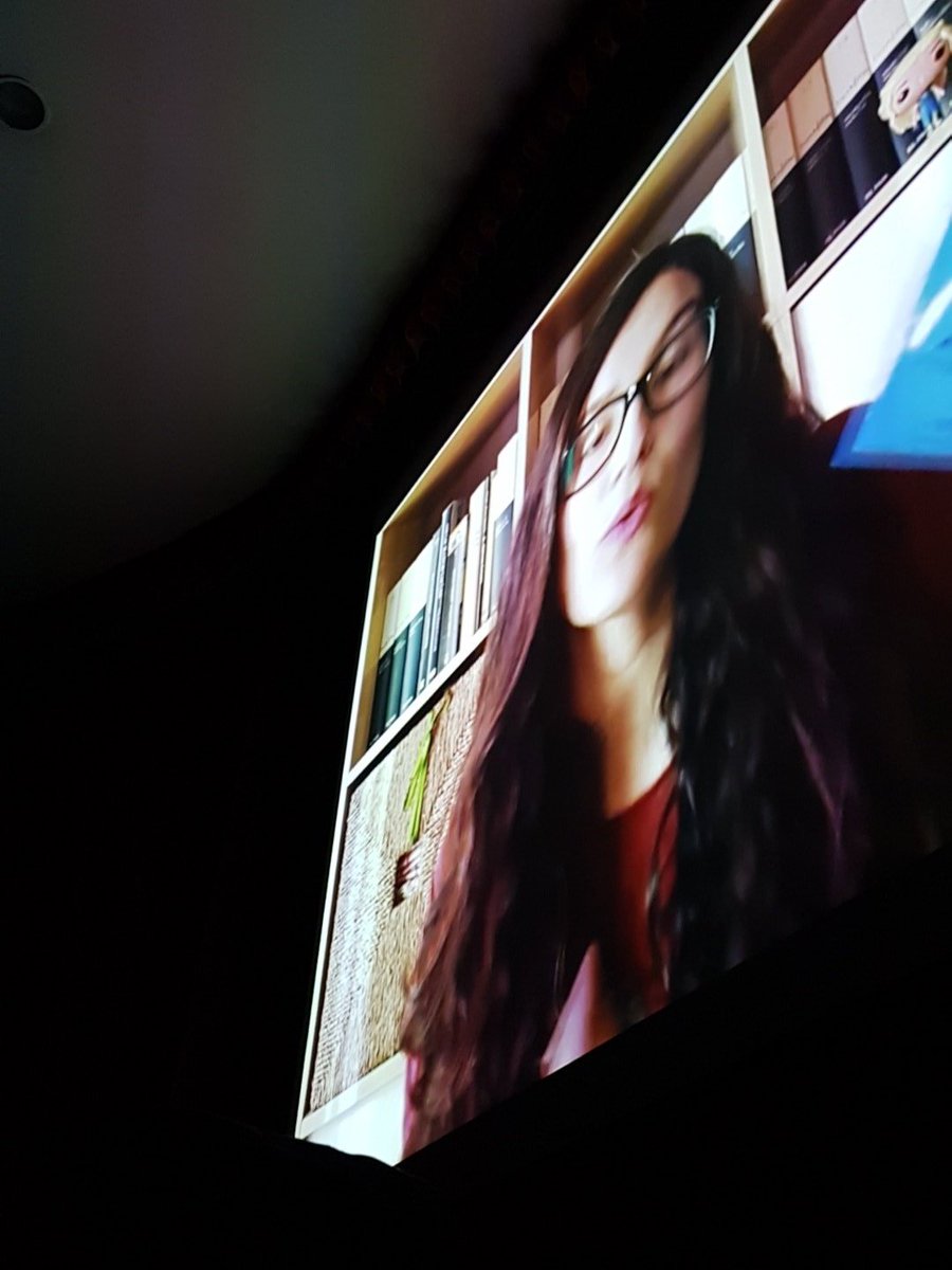 booktrailerII's tweet photo. Presentació de la @martameneuborja  amb el seu darrer  video del canal de Youtube #LecturaConnectada #BooktrailerII https://t.co/iM6qPhr5eb