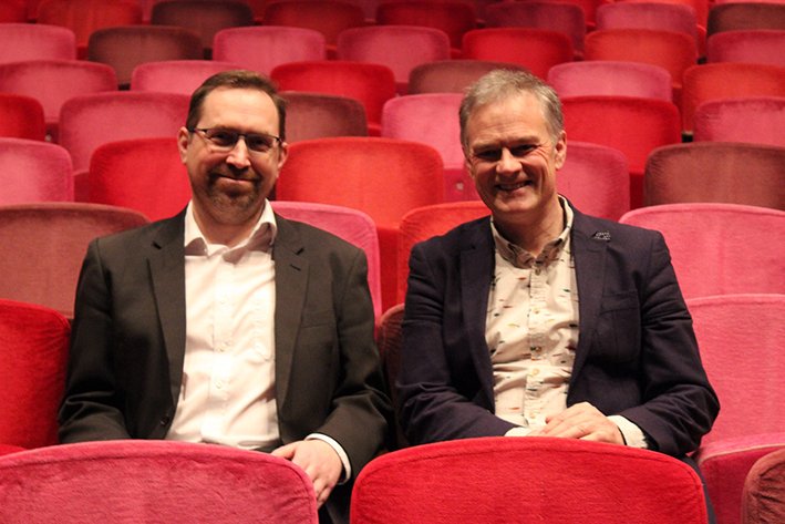 _UoWNews's tweet photo. Our new @_UoW @TRwinchester partnership is set to create opportunities for us to work together on student projects and educational events https://t.co/Jt87AhJx8O @AlecRCharles @mt_UoW https://t.co/SysxaCbsoi