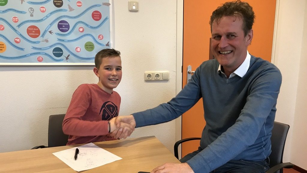 RTVNOF's tweet photo. De Burgerschool zoekt een kinderdirecteur - https://t.co/jxFpBYKTNF https://t.co/wPL0EYfTVS