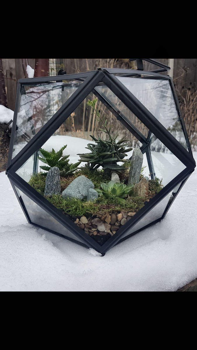 SmallByDesign tweet media