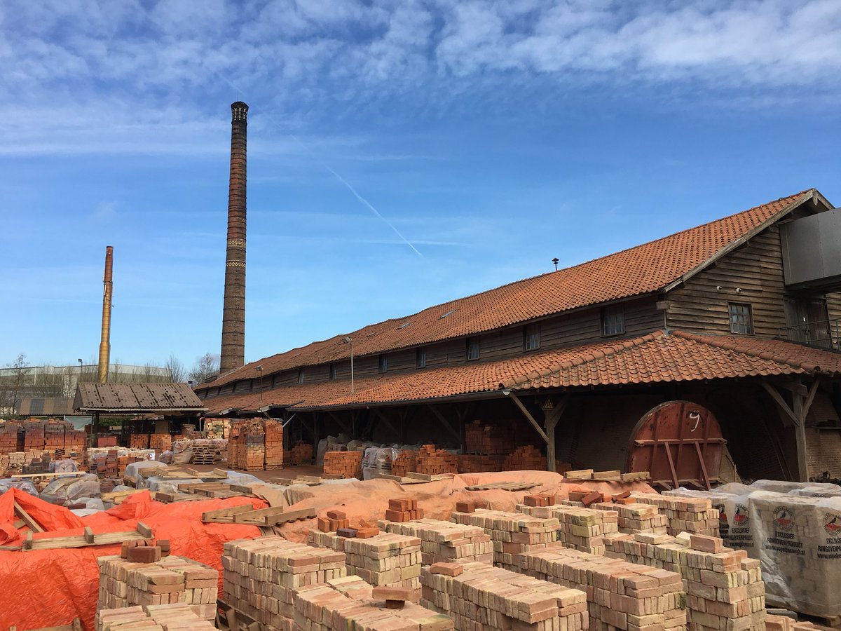 RKB_Assen's tweet photo. Waar ambacht nog echt ambacht is! @Vogelensangh Fabrieksbezoek met veel collega’s van @raabkarcher https://t.co/yK7IhqaHfx