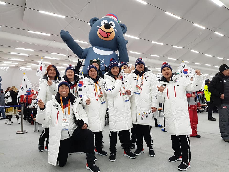 자랑스러운 우리 국가대표 선수들!🇰🇷
선수단 중 마지막으로 입장할 우리나라 국가대표 분들을 큰 함성으로 맞이해주세요!!💖

#2018평창 #동계패럴림픽 #대한민국 #국가대표