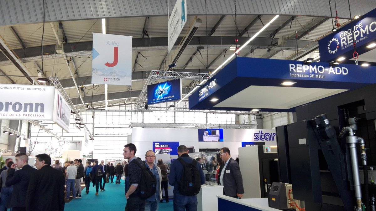 EstelleB73's tweet photo. Des entreprises représentatives de la dynamique de croissance en Haute Savoie. Et le soutien de la région en +. Un #simodec18  riche de contacts pour votre futur contract manager.Vivement les rencontres #emploi ce jour https://t.co/LzqgzfTZy0