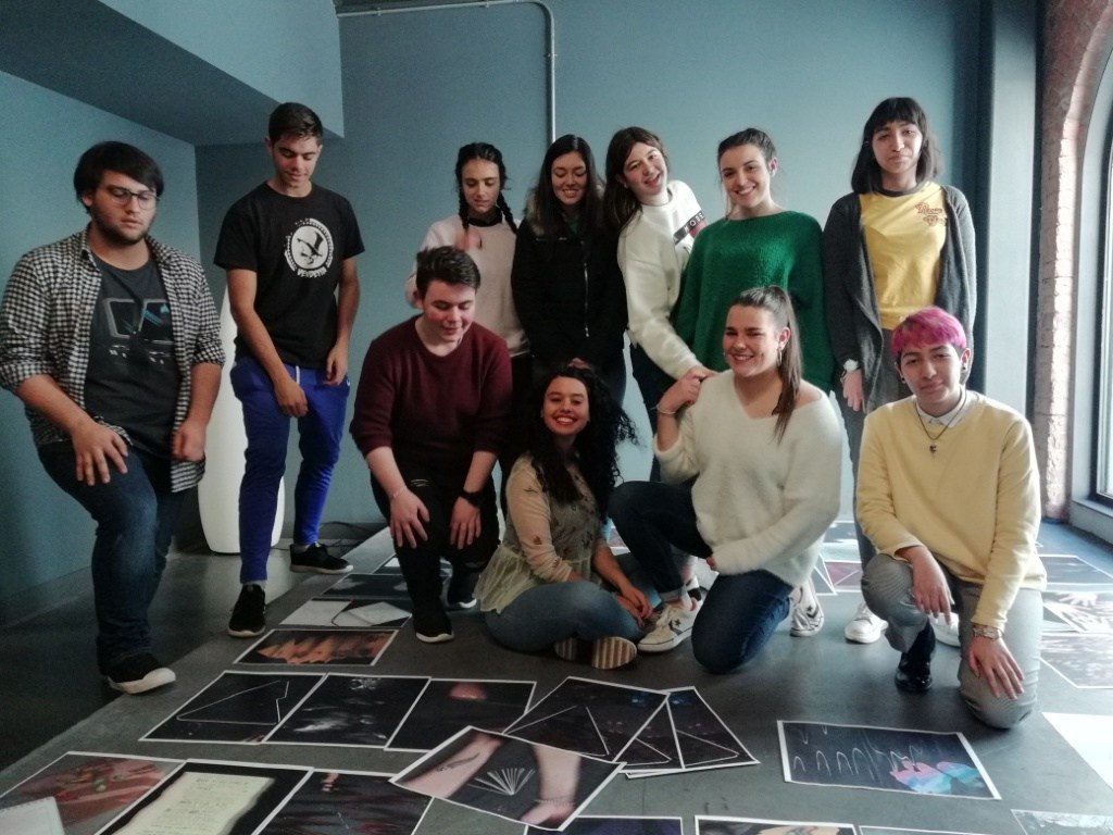 salesbaraka's tweet photo. “Fotografía sin cámara”, un taller para bachillerato. https://t.co/Hg1qMgUr70 https://t.co/bqTM09lZOS