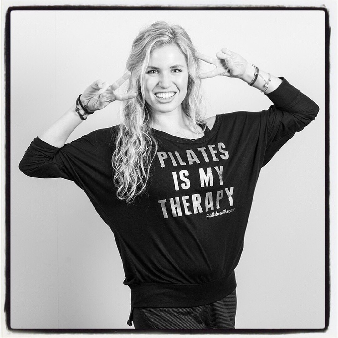 JulietLemon's tweet photo. Behind every successful woman is a tribe of other successful women who have her back 🌟
.
SO TRUE!
.
This is just some of @SianPilates amazing Core Cobham dream team 🌟
.
#putneyphotographer #putney #sianmarshall #sianmarshallpilates #corecobham #cobhampilates #cobham #pilates https://t.co/FT8TblQTWU
