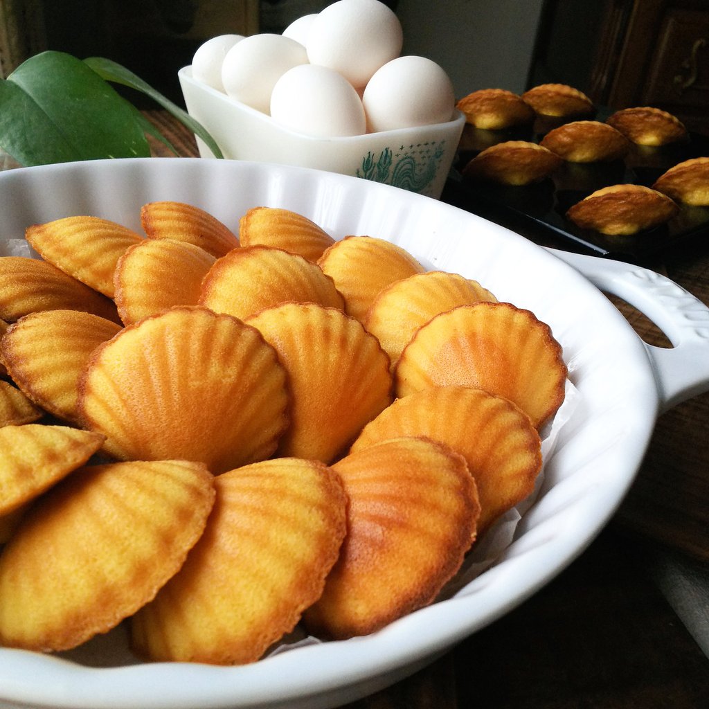 Gemomoge 味わいリッチな焼き菓子レシピ マドレーヌたくさん 週末はお菓子焼きますかー マドレーヌ どうですかー 焦がしバターで本格マドレーヌ T Co Ksqwx5jdis お菓子作り プレゼント コッタ