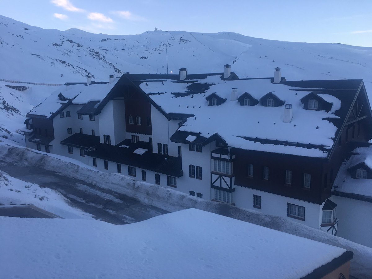 maria_fus's tweet photo. Muy buenos días 
Enamorada 😍
🎿❄️⛷ https://t.co/Ss53vbmNud