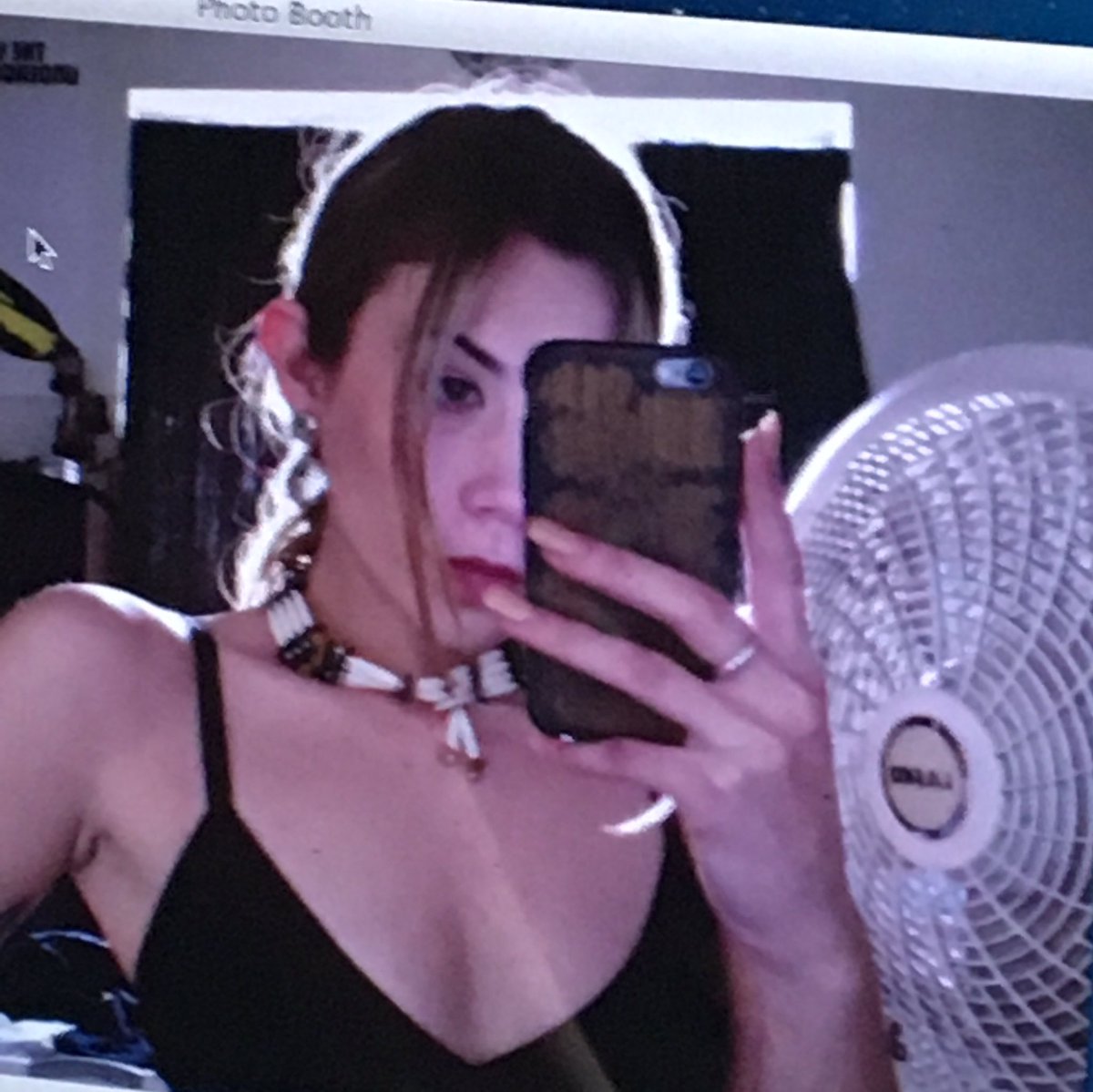 CaityYant's tweet photo. money or lead https://t.co/8SoUVrlc7U