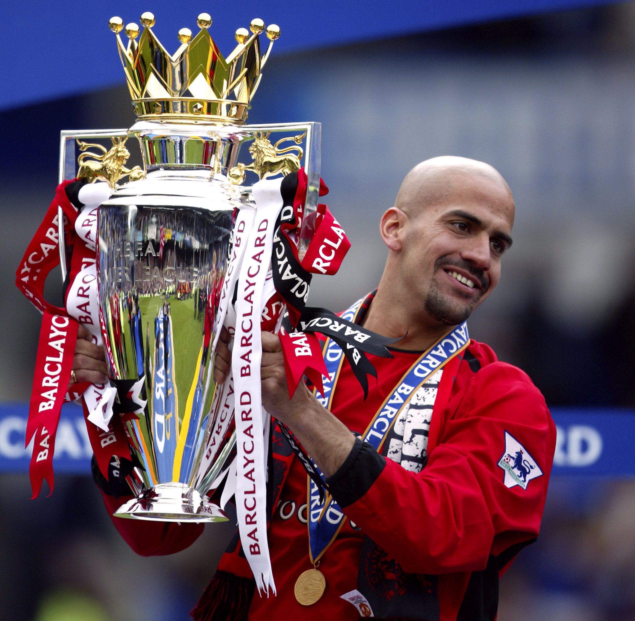 515 Career appearances 73 Argentina caps  15 Major honours Happy birthday Juan Sebastian Veron! La Brujita 
