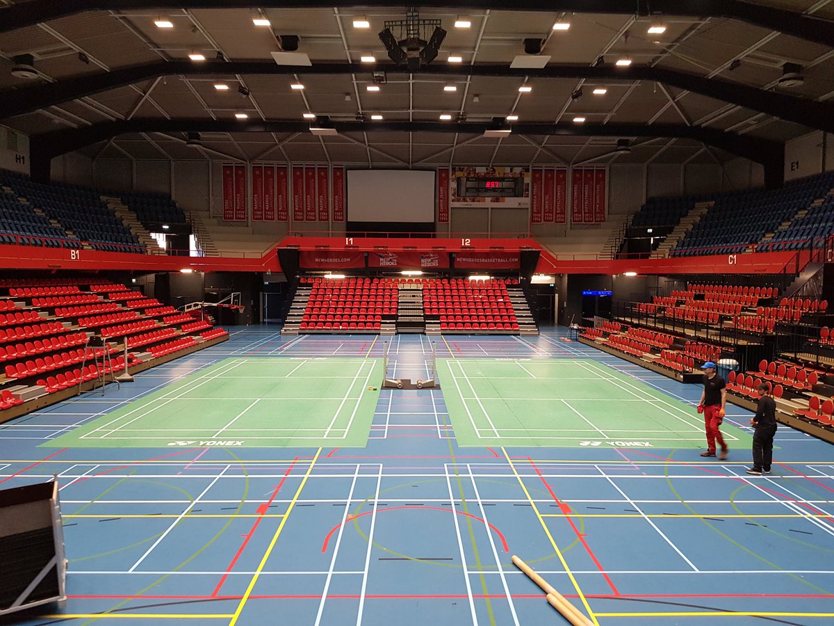 En we kunnen spelen! Nou ja, bijna dan. Opbouw #Finale #Eredivisie. Morgen 13:00u start. <a href="/BadmintonNLD/">BADMlNTON NEDERLAND</a> <a href="/bvalmere/">BV Almere</a> <a href="/bcduinwijck/">B.C. Duinwijck</a> <a href="/FZ_FORZA/">FZ FORZA</a> #Landskampioenschap