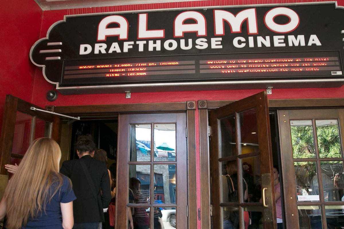PikeWestComm's tweet photo. A good #movie at @drafthouse is what we need for this #FridayNight! Any suggestion? #PikeWestCommerce 

📸: @drafthouse https://t.co/noKpyI0ohD