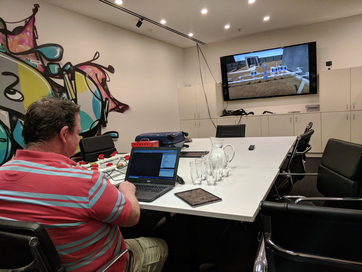 dougbester's tweet photo. Near real time collaborative development with iSOL8 and Momentum Engineering for AOG 2018. https://t.co/zxjqunUA5I