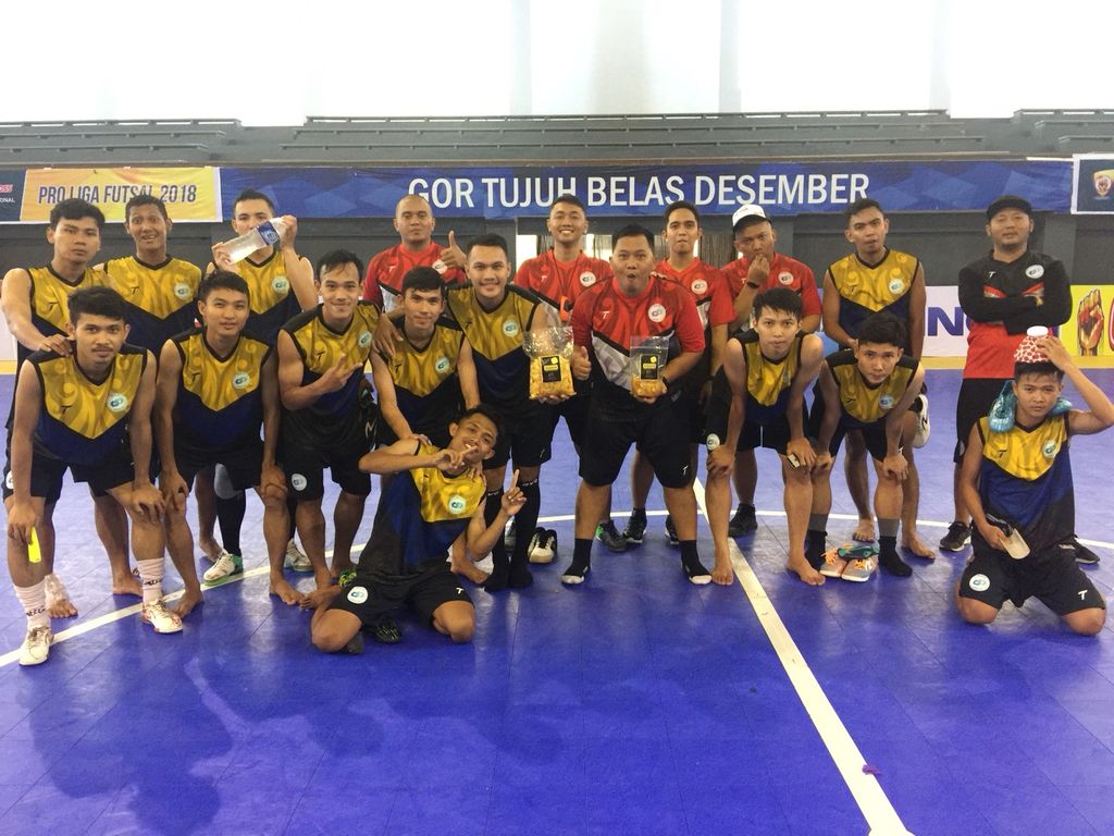 kancilbbk's tweet photo. Targetkan Sempurna Di Mataram

#kancilbbk 
#futsalkalbar
#futsalborneo
#futsalpontianak
#futsalindonesia
#membangunkalbar
#profutsalleague
#pfl2018

https://t.co/Qud5iezaEU https://t.co/F8SQUXU8IF