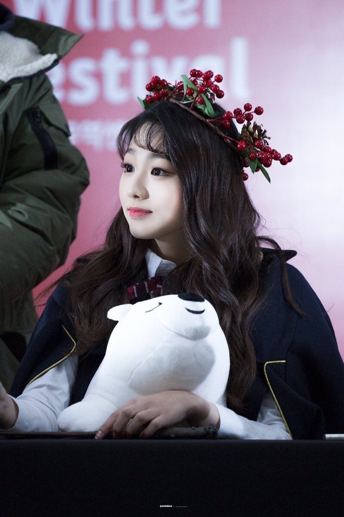 PROxDUCE101's tweet photo. HADEH MARI KITA MELEPAS RINDU AJA DEH? KANGEN BANGET SAMA KALIAAAAAN ㅠ ㅡ ㅠ 

anyway, sore ini kalian ditemenin sama— 

ayo tebak tebak ! ! > ////// < https://t.co/ApTwIi8uXi