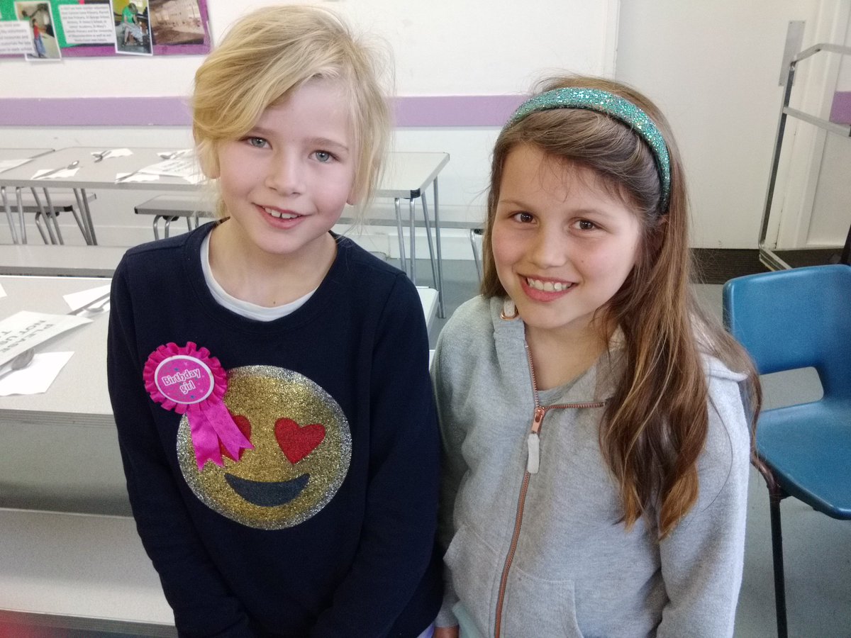 wallacefieldsjs's tweet photo. Happy birthday girls! It's not everyday you spend your 9th birthday as a Viking! Have a lovely day! https://t.co/JXcNSZ9JHi