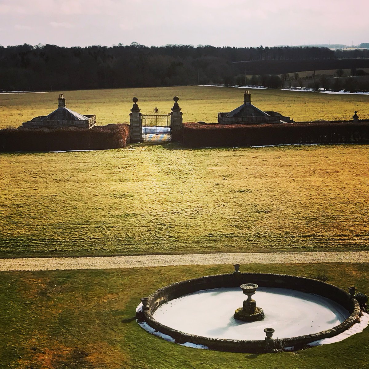 Have you ventured onto the roof at #LodgePark yet? You can see the internationally important #Bridgeman landscape in all its glory. Bridgeman was the leading landscaper of the day and was commissioned to redesign the Deer Park in the 1720s.
@NTLodgePark
