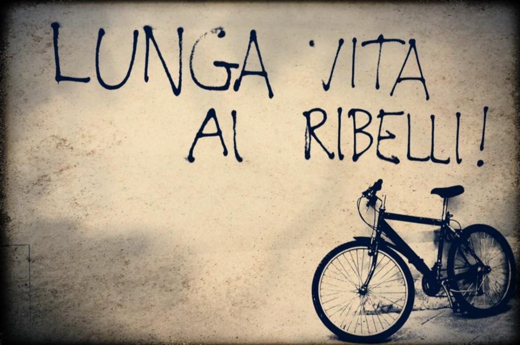 DarcyloveLizzy's tweet image. Ogni tanto io mi sento così
Poi che gusto c’è nell’uniformarsi, nell’avere tutti la stessa idea, nel seguire la massa
A me essere RIBELLE intriga un sacco, avere la mia idea, la mia opinione, il mio pensiero
#oneston #onestonfamily #9March