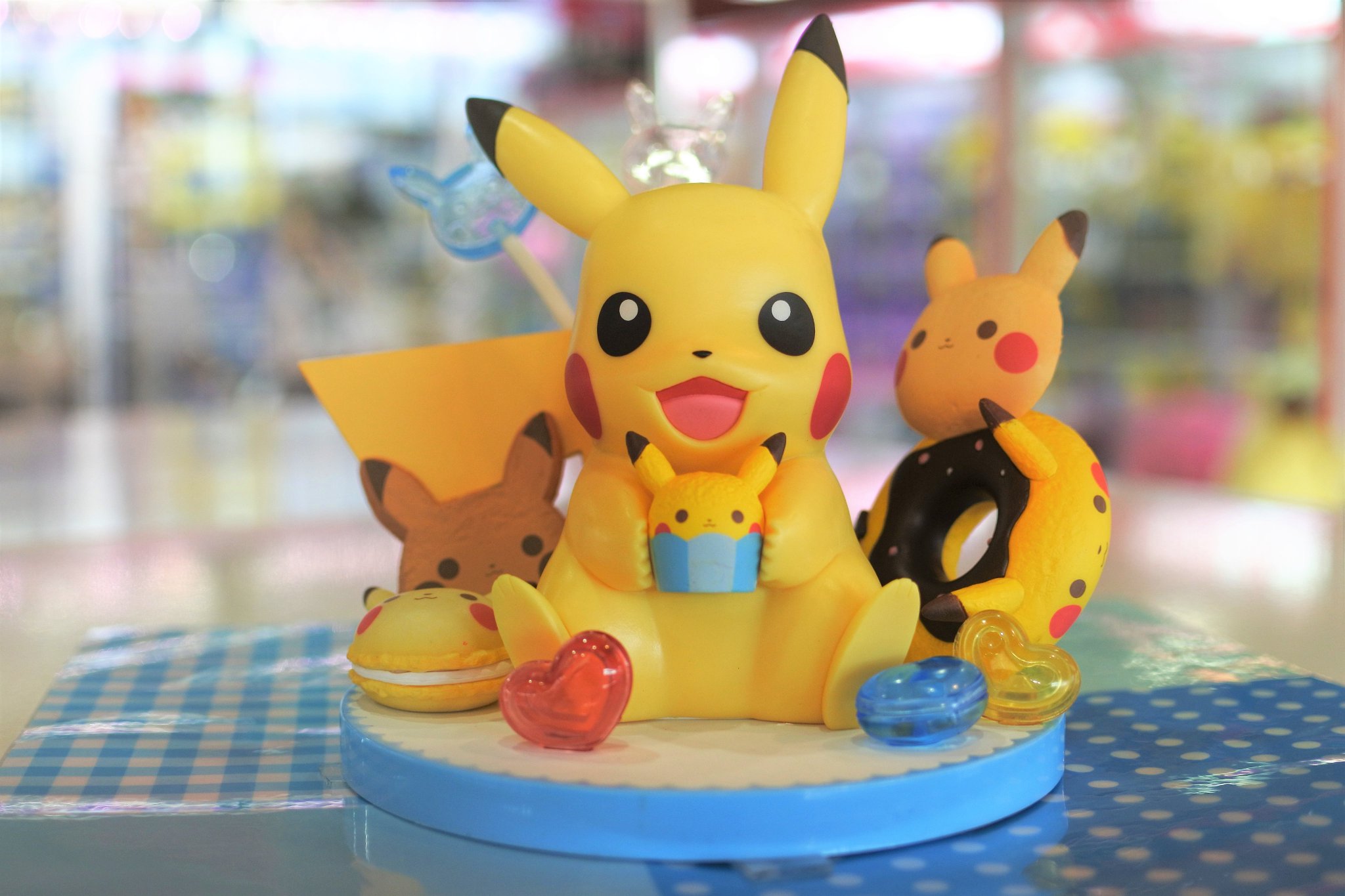 セガ岡崎 Pa Twitter プライズ Pokemon Tea Party ピカチュウフィギュア ピカチュウのお菓子コレクション ピカチュウ とピカチュウスイーツがいっぱいのフィギュアです 見ているだけでもわくわくしちゃいます こんなに細かいところまでピカチュウです