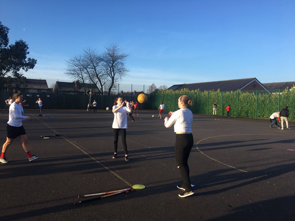 Our Sports Leaders all turned out ready to at 7:30am this morning to support <a href="/ShaunD10/">Shaun Dowling</a> on his next stage of his #RideABC. Every single leader completed a mile challenge in the early morning sun! Well done! ⚽️☀️🚴🏻‍♂️🏑🏓🎾 <a href="/sptacademy/">Stockport Academy</a>