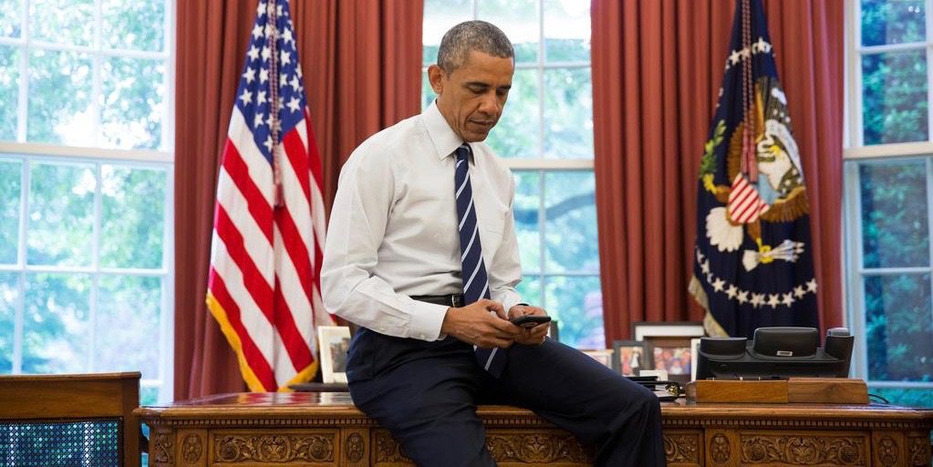 property2let's tweet photo. Report: President Obama nearing content deal with Netflix, but Apple is also interested  https://t.co/EfNzwOCpTP https://t.co/jzpObMEvMw