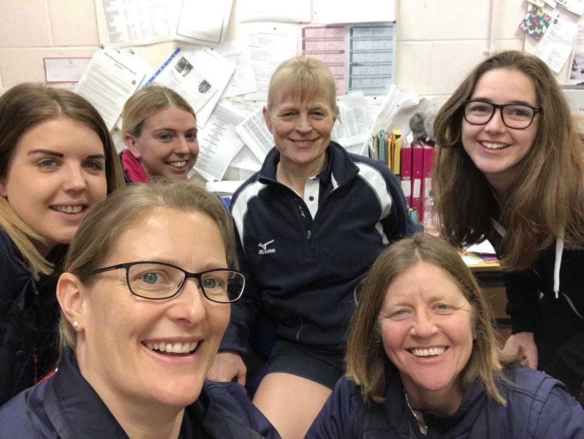 IHSPE's tweet photo. Former student @ellie_kelk @MavericksNpl @HertsMavericks player in to do some sessions with your pupils @IpswichHigh #mavericks #netballisfun https://t.co/lCkxwJ6Vcv