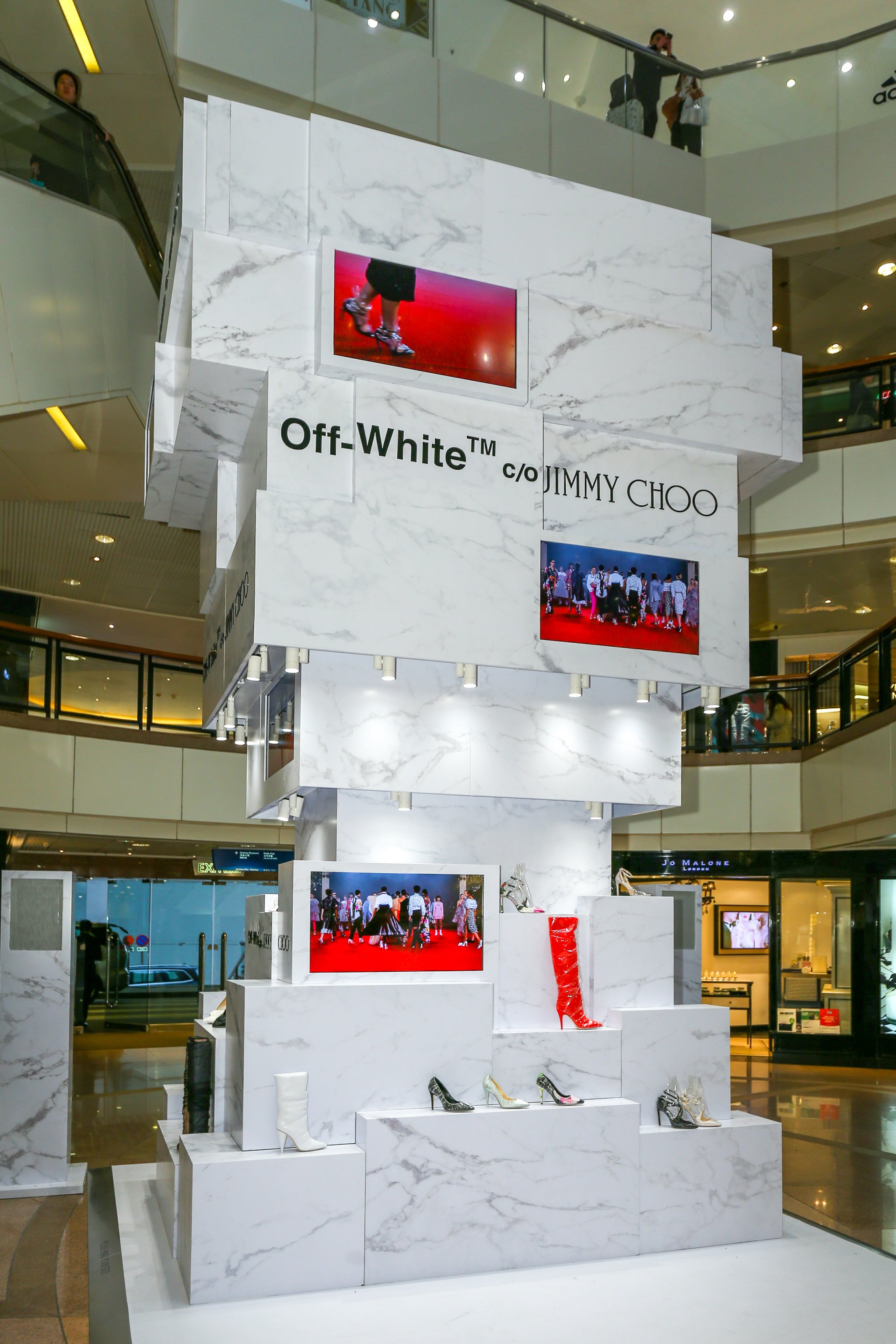 Off white pop up shop online