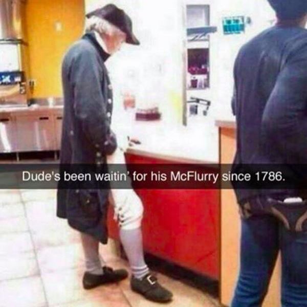 47thFootRedcoat's tweet photo. Fries, Liberty and the pursuit of Happy Meals #humour #americanfastfood #18thcenturyproblems #decisions https://t.co/QkWdGds0eg