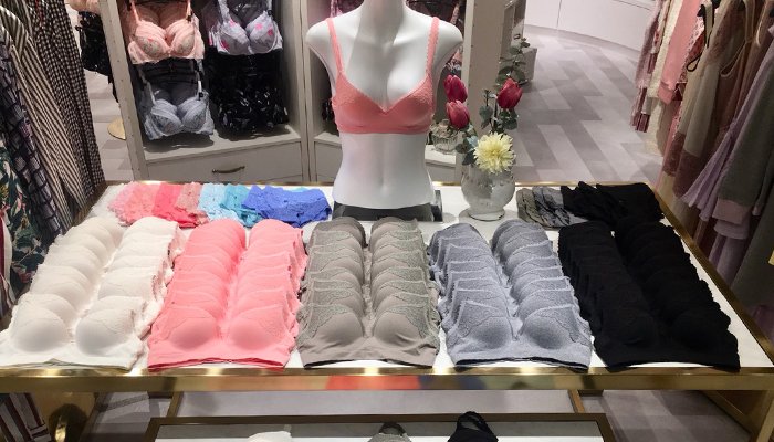 Peach John ピーチ ジョン ピーチジョン ピーチ ジョン ザ ストア町田店がルミネ町田に移転リニューアルopenしました 商品をお買い上げの方に素敵なプレゼントもございます 皆様のご来店をお待ちしています T Co C92svt40z6 Pj