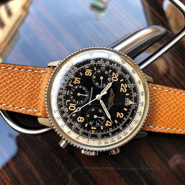 WatchFred_IG's tweet photo. #vintagechronograph ❤️ on a #NaviFriday with a recent arrival from Japan.
.
#hensteeth in virginal condition, this 1962 #ScottCarpenter dial leaves me speechless.
.
First Swiss #Wristwatch in Space - the #widebezel added, so Scott could operate the #… https://t.co/ZKNBMcztIz https://t.co/zRljt7LUoM
