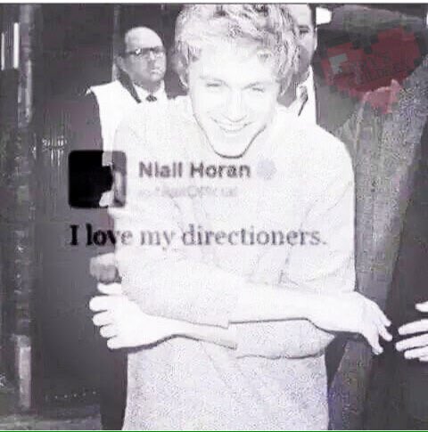 #OneDirectionBestFans

Помним.
Найл: Я люблю своих дирекшионеров.