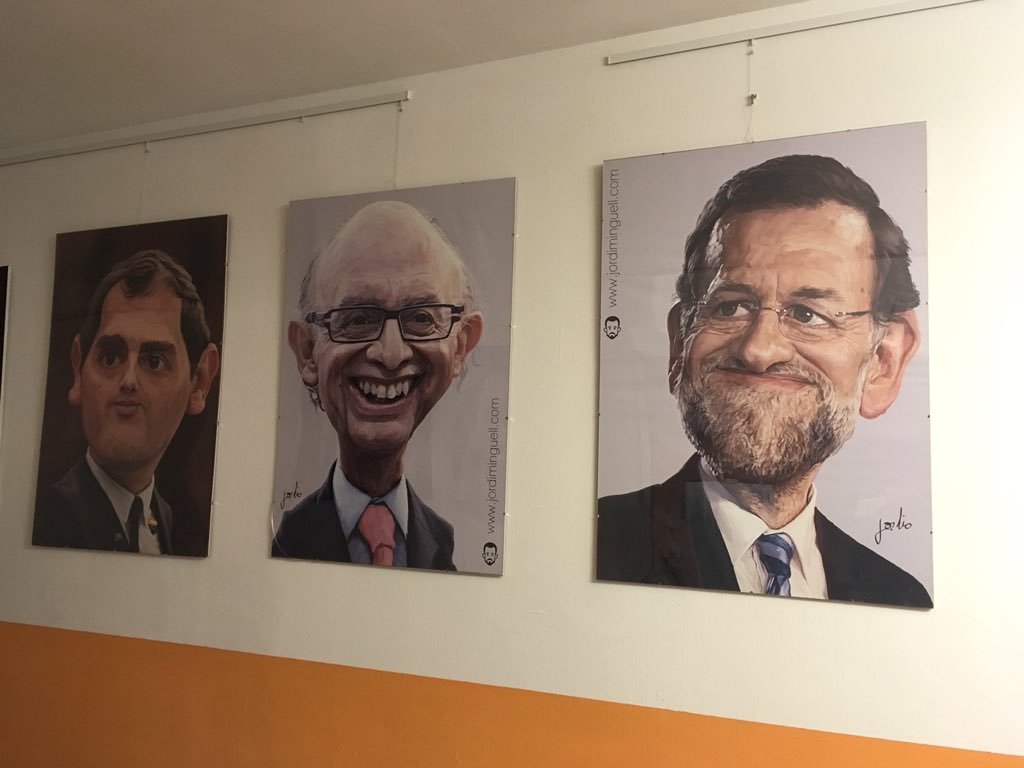 emmapumarola's tweet image. Ja heu passat a veure l’exposició #politicircus de @JordioMinguell, a #eltallerdelbarri ? 

Podeu fer-ho de dimecres a divendres. C/Canonge Dorca, 20 (#girona). No sigueu tímids! 😊 

 #jordio #caricaturesde