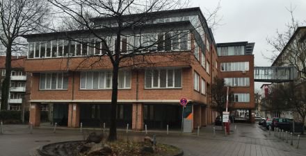 Angermann_de's tweet photo. Strukturierter Verkauf einer Hamburger Klinikimmobilie an Captiva durch Angermann: https://t.co/TVmWmOjUvY   #distressedrealestate #immobilien #RealEstate https://t.co/oXt2YkwSOH