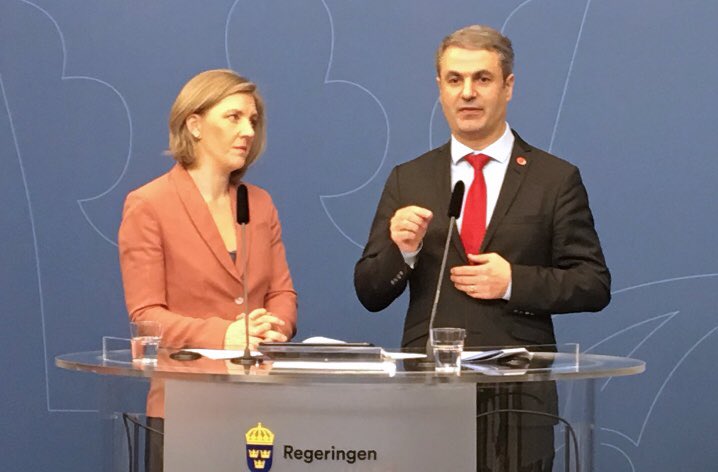 pressknapp's tweet photo. Nästa steg i genomförandet av energiöverenskommelsen är klar. Vattenkraften ska värnas och ha moderna miljökrav
https://t.co/08MG9oD3WF https://t.co/OuPZvGyxlk