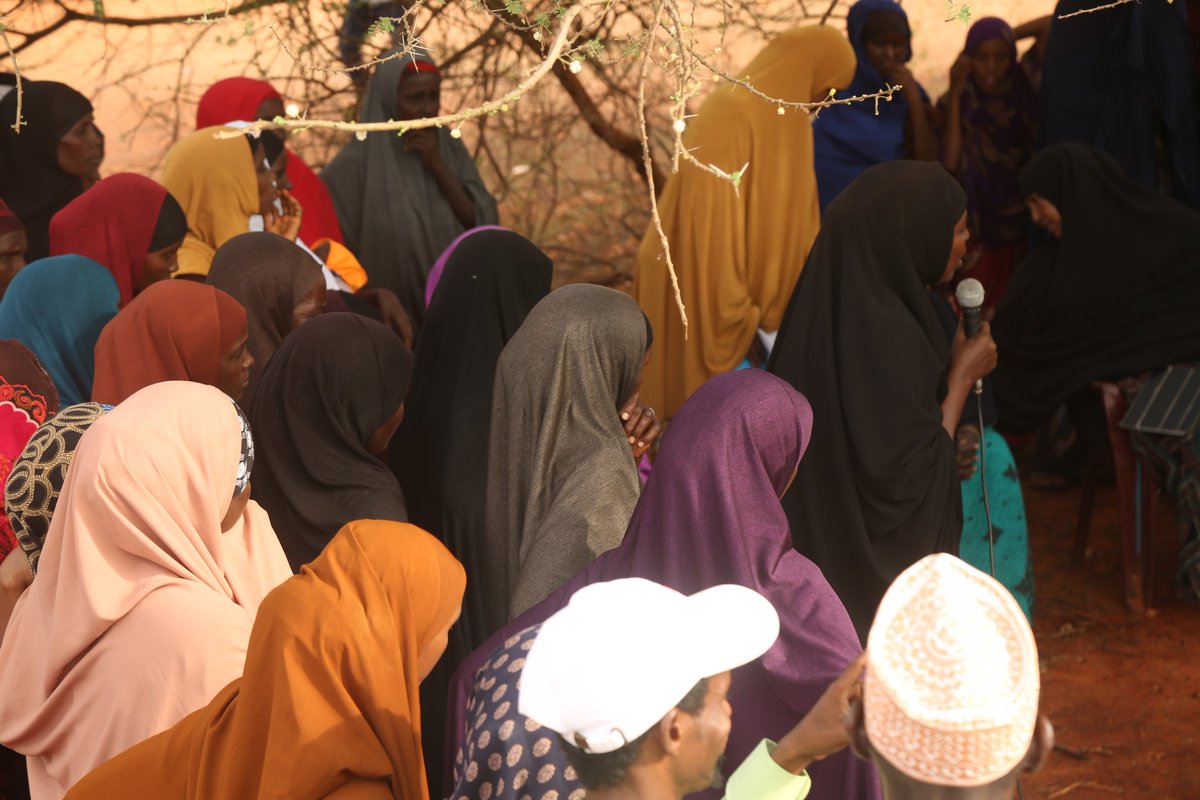 SistersRise's tweet photo. Malkagufu town residents participated in the "Wajir Women for Peace" workshop organised by @SistersRise. The community pointed out the importance of social and economic justice to have an effective peacebuilding process.#SistersRiseTogether #women4peace #WomensDay https://t.co/OWDlKcKrhe