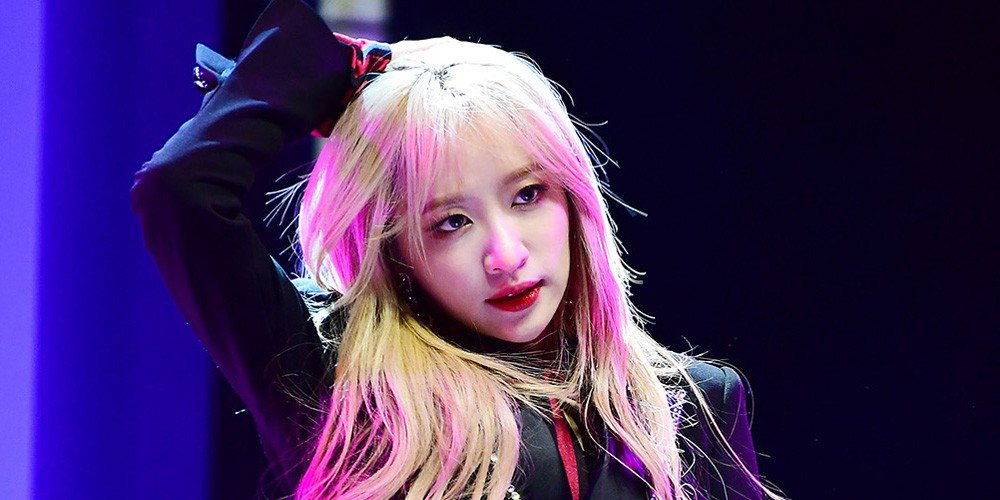 allkpop's tweet photo. EXID's Hani heads to Taiwan with the cast of 'Salty Tour'
https://t.co/RMDtpqeNNt https://t.co/wMrRSZfZcY