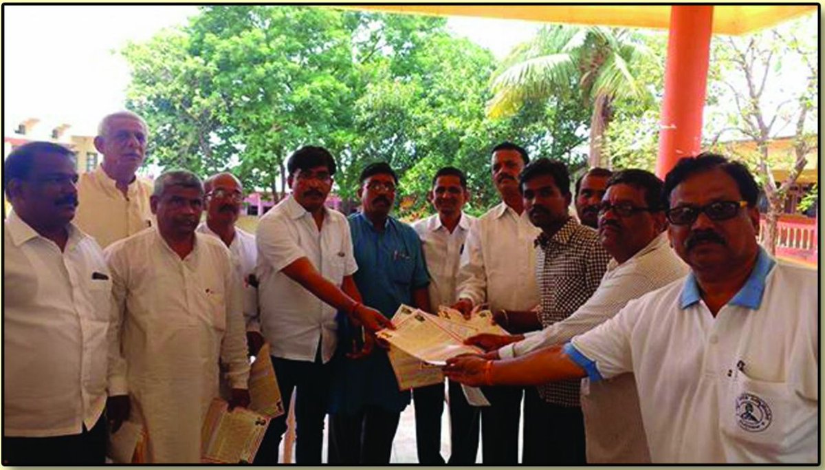 BasavarajKK1's tweet photo. Res, Shri @AmitShah ji BJP leader of Muddebihal sri @SDHiregoudar made canvas of the time of graduate and teachers constituency BJP candidates and he was given a lot of votes to BJP he is sincere workers of BJP so please give #Muddebihal_Assembly_BJP_Ticket https://t.co/UsEfs4soM6