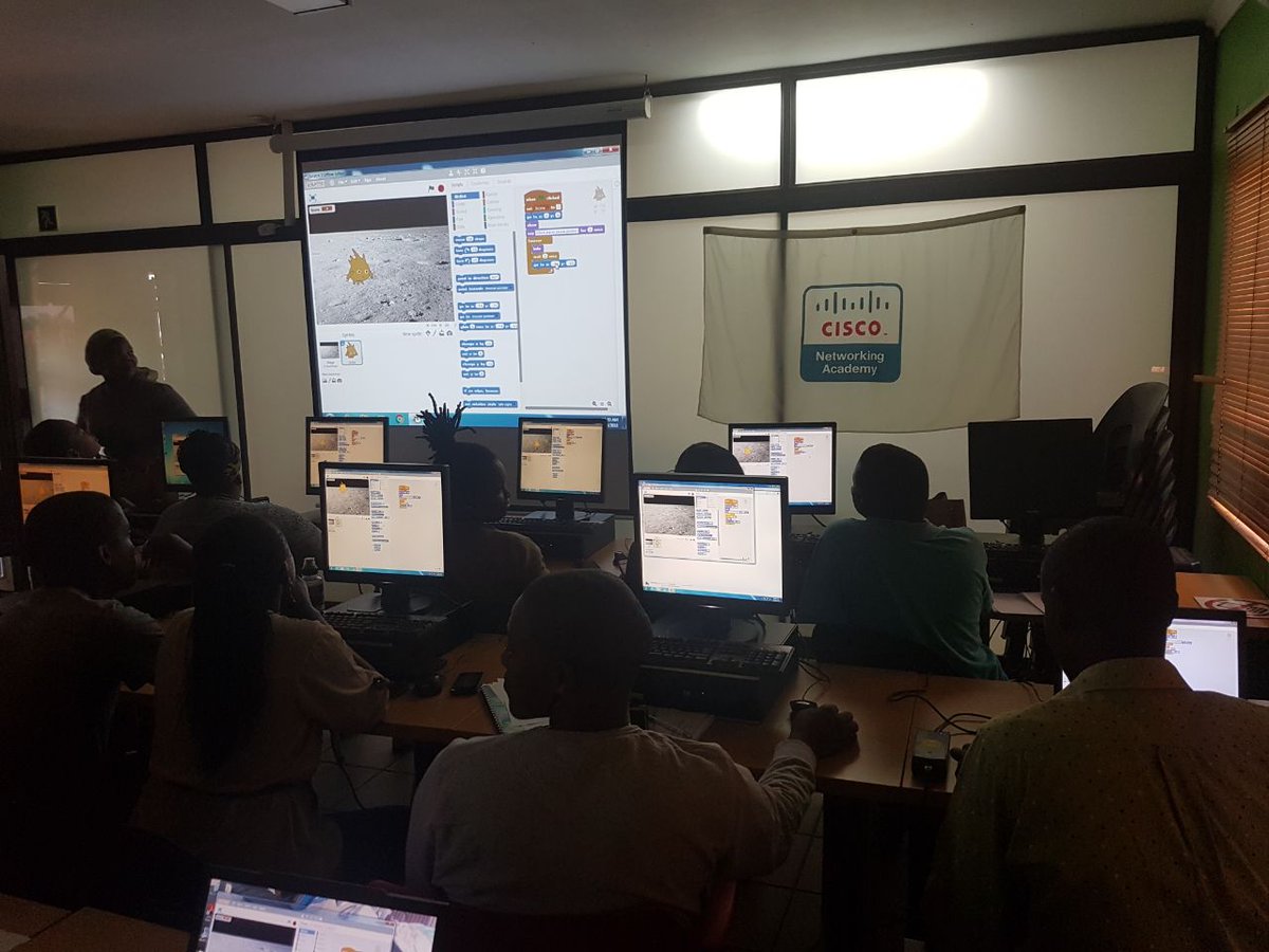 Siyafunda_ctc's tweet image. Last day of train the trainer at Palmrigde center. Learning how to do coding using SCRATCH.
#ScratchCode