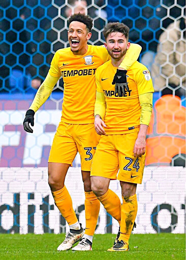 irish_pics's tweet photo. Callum Robinson seen here at Preston with Seani Maguire has issued a “come and get me” plea to Martin O’Neill. Robinson who operates as a forward, qualifies for Ireland through his Irish Grandmother #GrannyRule https://t.co/B3NENzwC2N