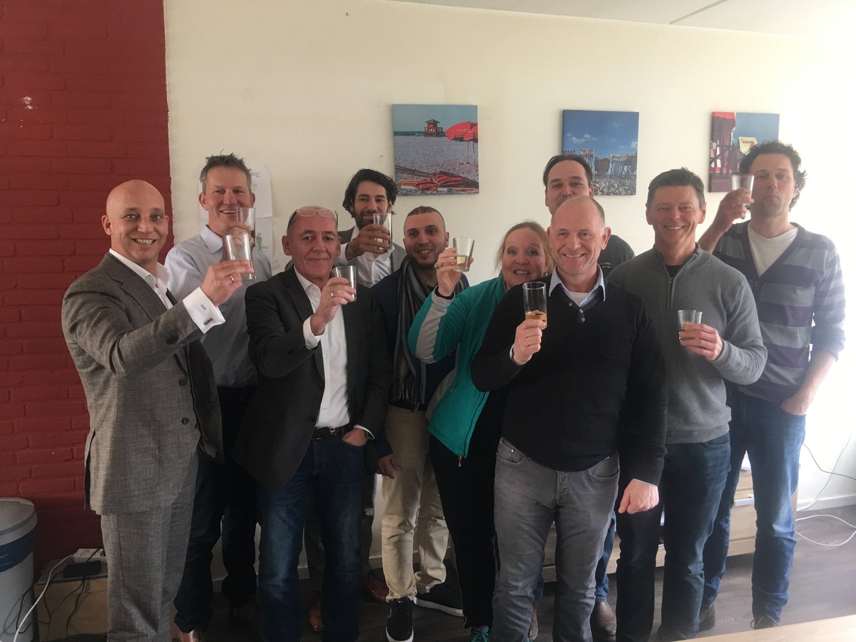 Bewoners van ACA, dank voor jullie vertrouwen! Al binnen 2,5 week 70% akkoord van de bewoners van de ACA in Utrecht Overvecht (362 woningen). Een top prestatie! @Mitros , Hemubo en bewoners van ACA: Here we go!