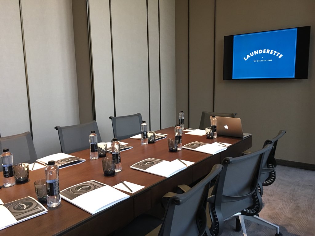 LaunderetteApp's tweet photo. Getting all ready for the first Launderette meetup! @luxurychronicle @nidhsarora @theluxurychronicle @technuter @thatdesigirlblog @telecomdrive LaunderetteMeet #LaunderetteMeetUp  #GoCleanWithLaunderette #WeDeliverClean #LaunderetteDeliversClean #MeetUpWithLaunderette https://t.co/OklZZ0ePXO