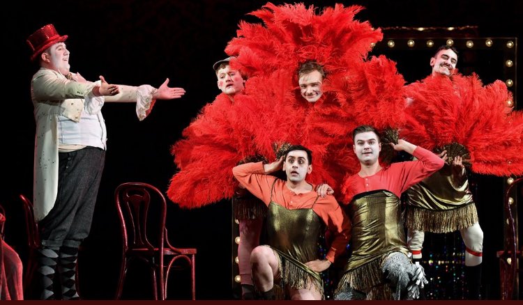 Take7Edu's tweet photo. We LOVED all of the performances and Weimar staging of Britten’s Midsummer @RCMLondon. Don’t miss the last night- 10 March #RCMDream https://t.co/CKP2gqgmad