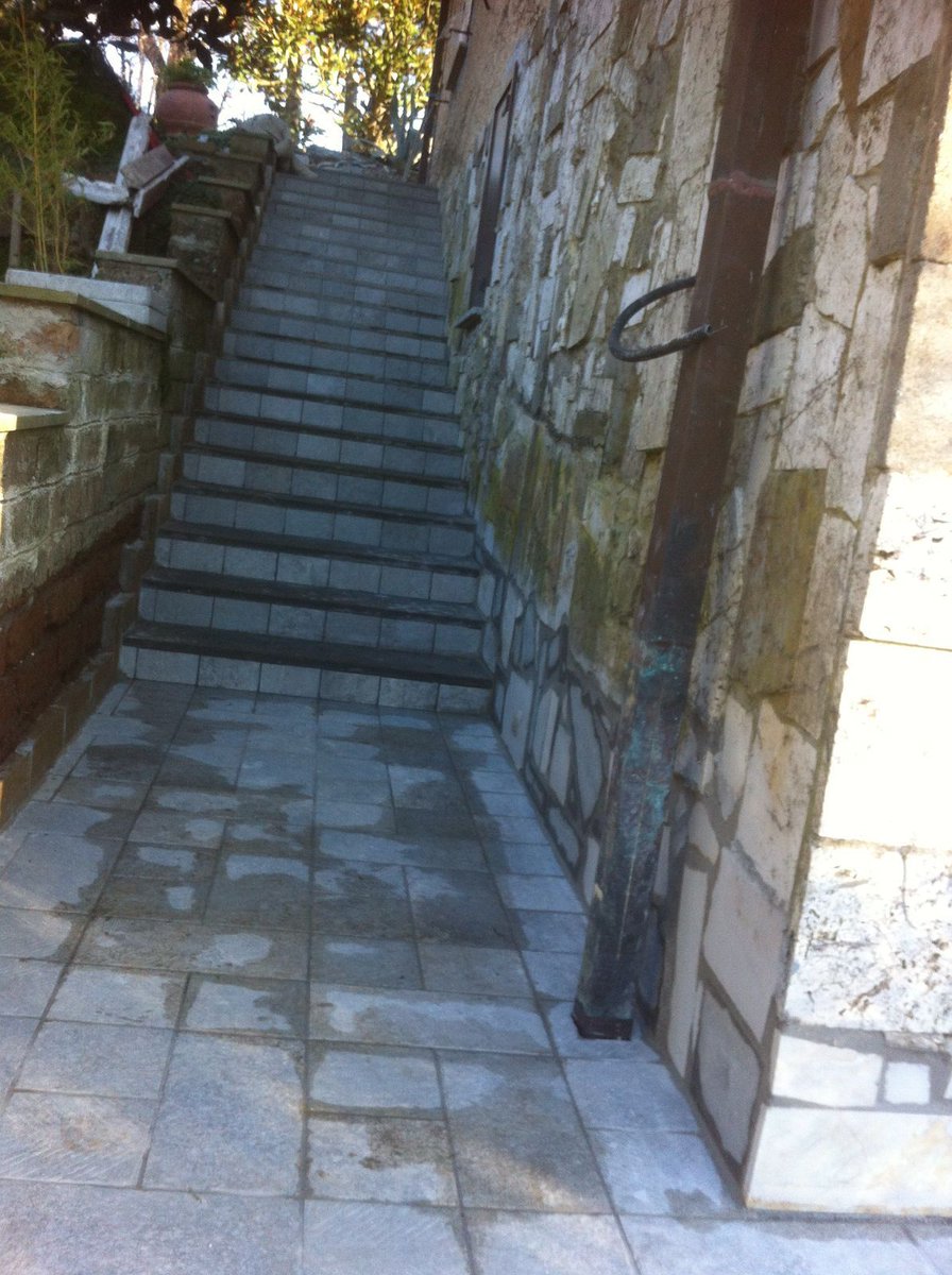 OperaHouseSrl tweet picture