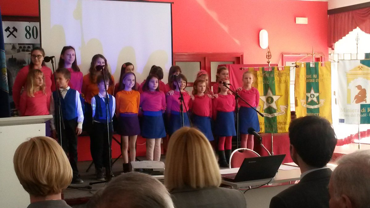 ItalyinFiume's tweet image. 🔔È iniziata la Commemorazione della Strage di #Arsia, un minuto di silenzio per le vittime della tragedia del1940.