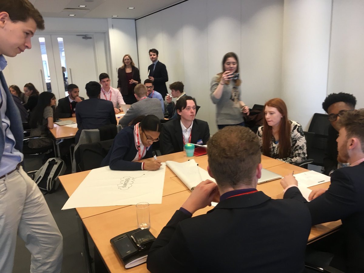 CelineMEWills's tweet image. Great to see so many apprentices from so many companies coming together today #NAW2018 #IBMApprenticeships #ChatbotChallenge
