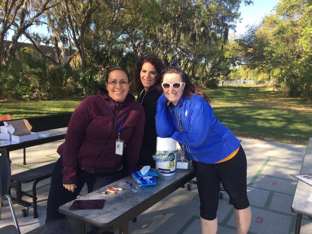 LibraryTera's tweet image. Awesome Field Day at Lamb Elementary! @HCPSLambES @lambsartchick