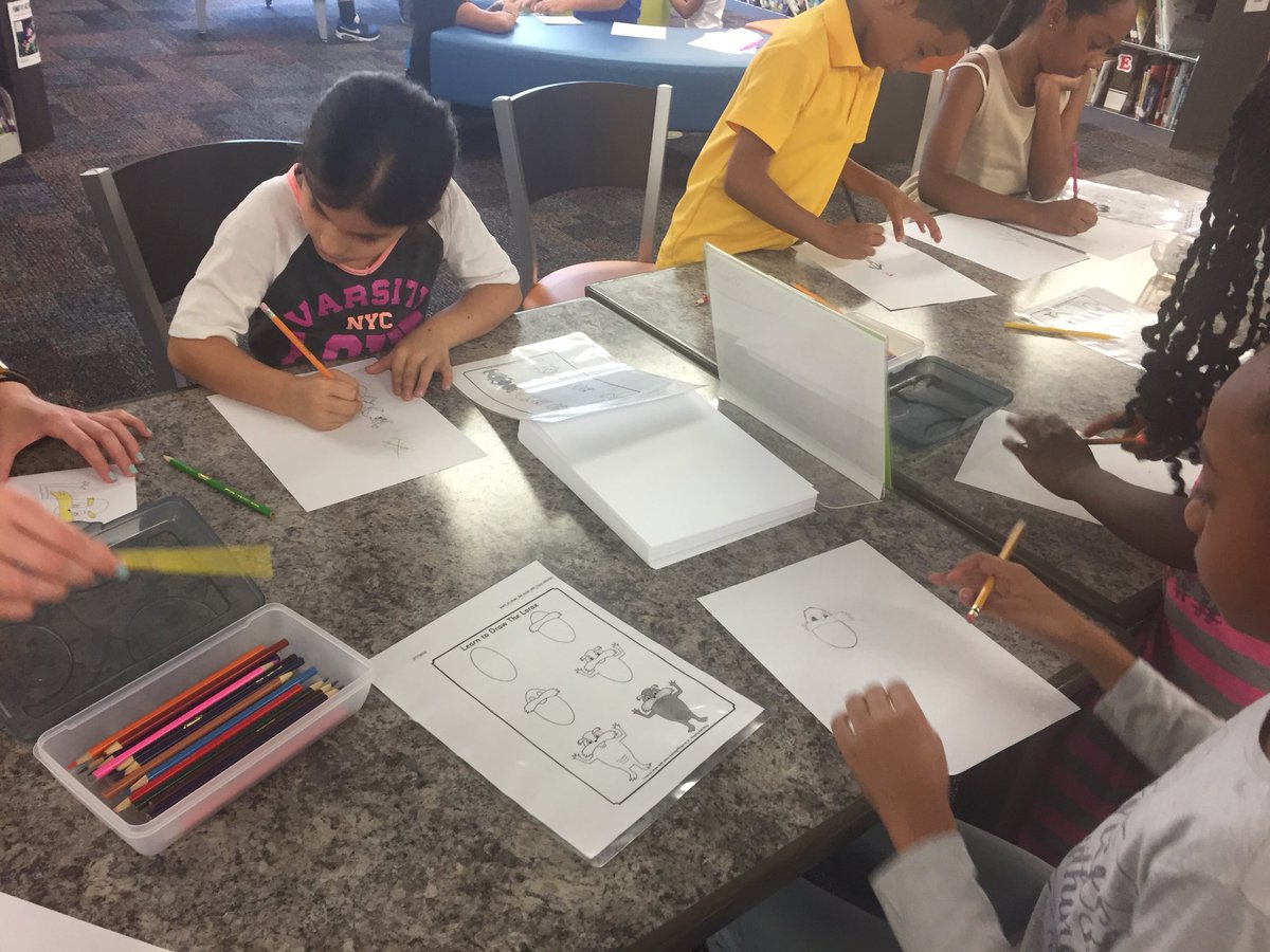 LibraryTera's tweet image. We had a great time celebrating Dr. Seuss’s birthday at Lamb! Thanks for the props Mrs. Valentine! @HCPSLambES @hubofschool @lambsartchick @