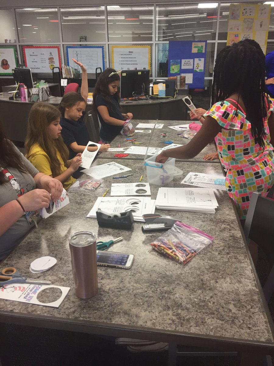 LibraryTera's tweet image. We had a great time celebrating Dr. Seuss’s birthday at Lamb! Thanks for the props Mrs. Valentine! @HCPSLambES @hubofschool @lambsartchick @